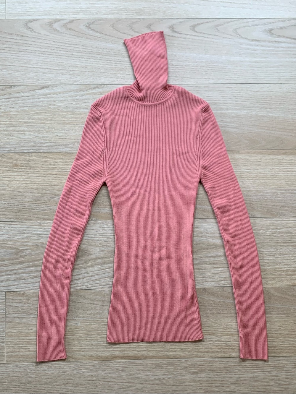 Wolford 100% Merino Wool Fine Rib Pullover Pink Turtleneck NWT Size XS